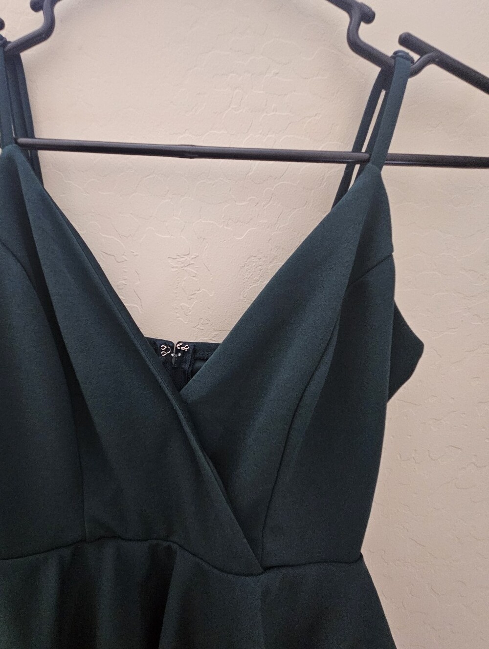Trixxi Dark Green Tiered Ruffle Spaghetti Strap Mini Dress Sz Small - Picture 2 of 6